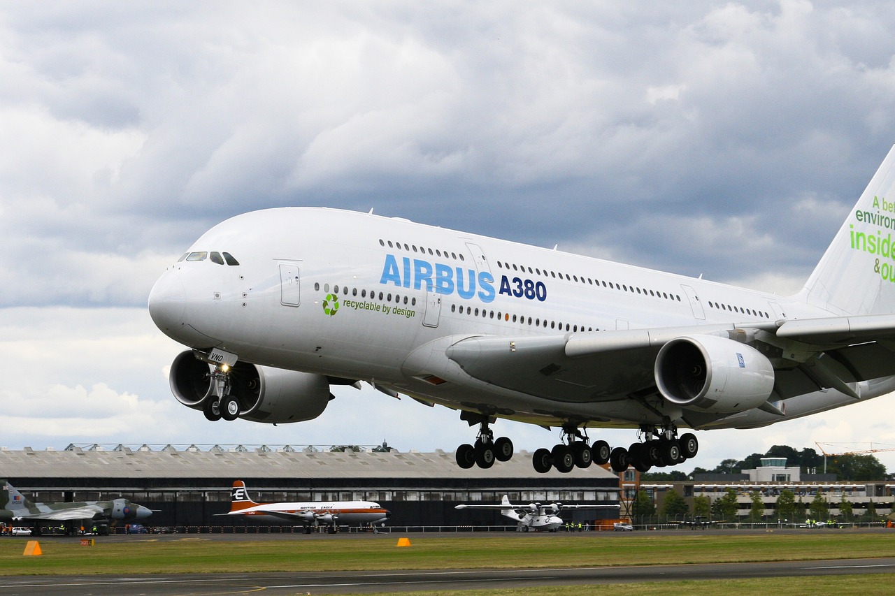 Un avion au décollage.